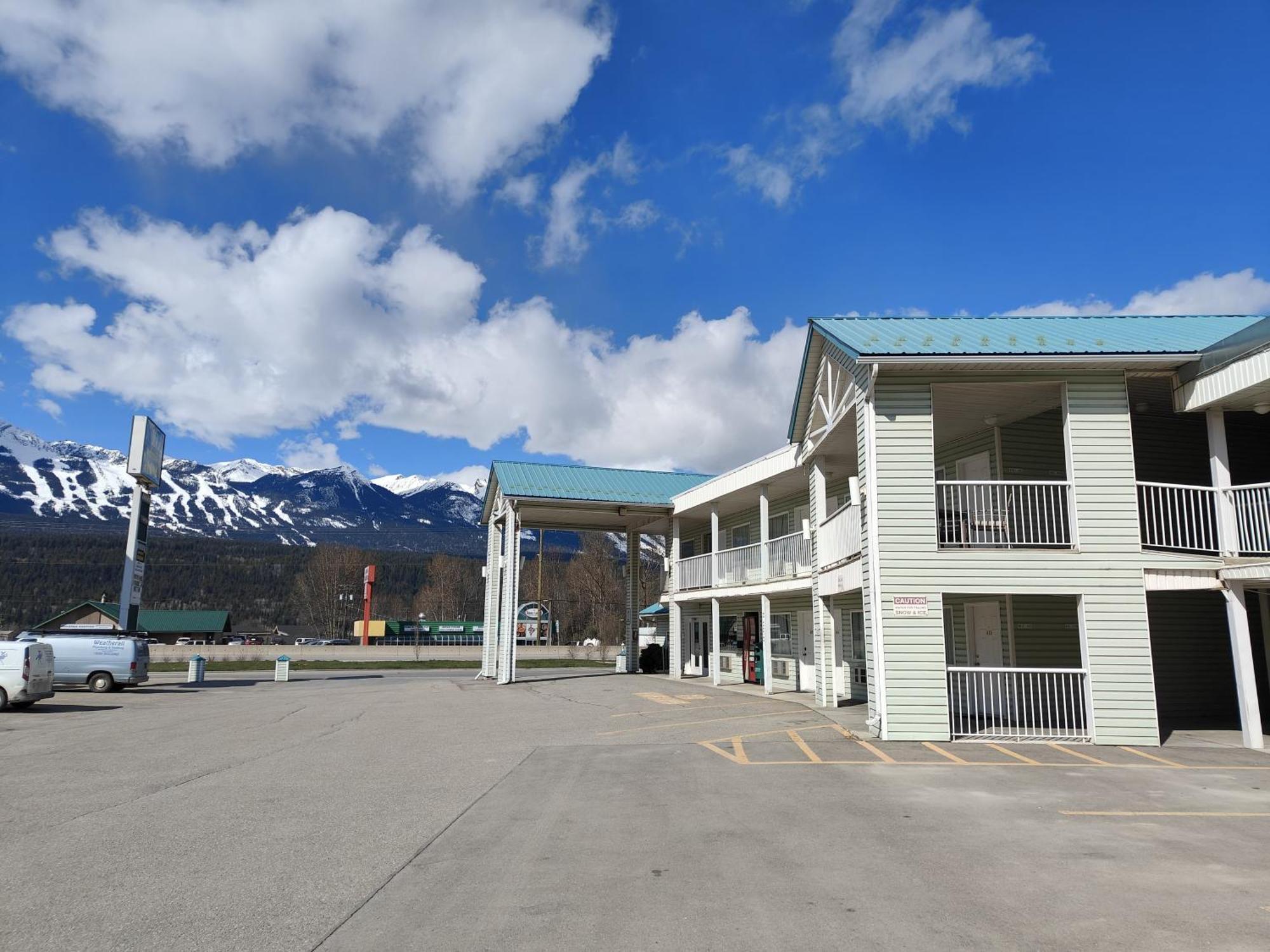 Ponderosa Motor Inn Golden Exterior foto